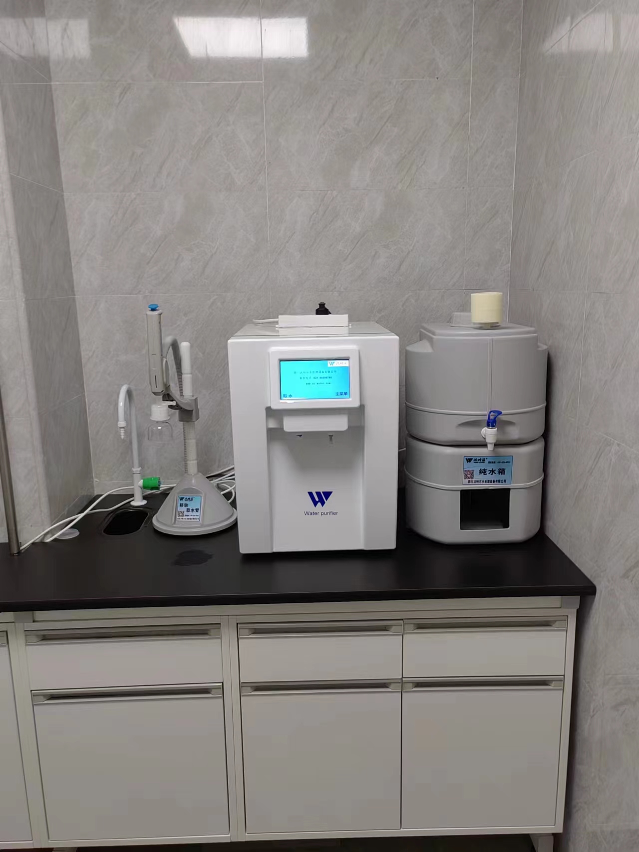 為什么那么多人選擇實(shí)驗室超純水機？